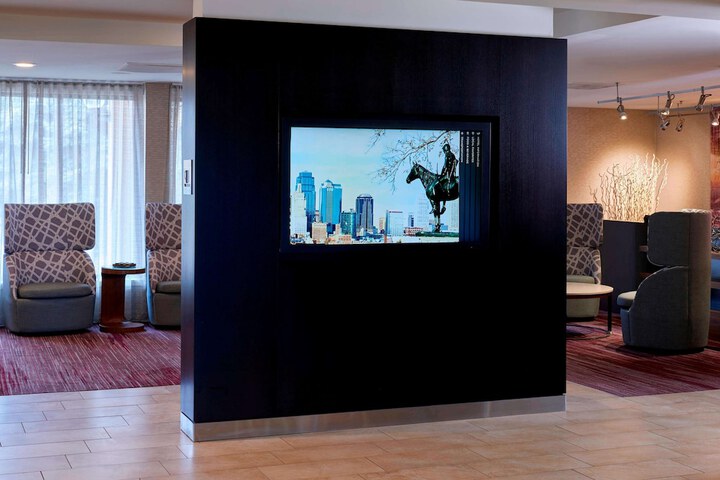 Hotel Interior 4 of 30
