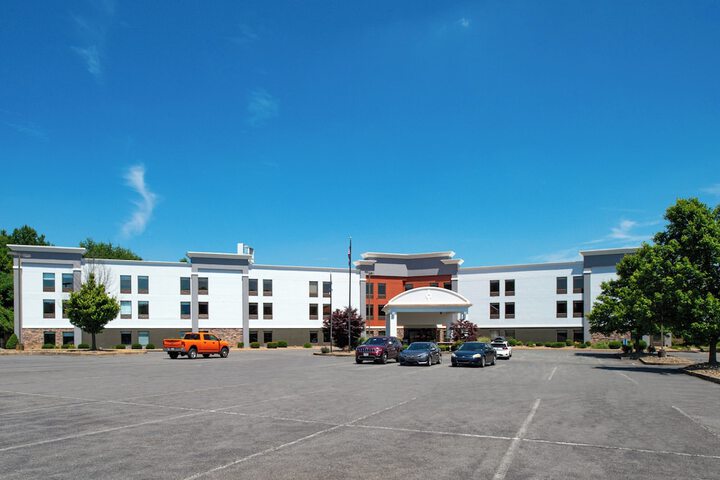 Hotel 11 of 63
