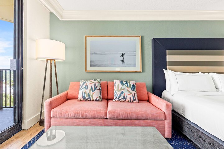 Room 50 of 172