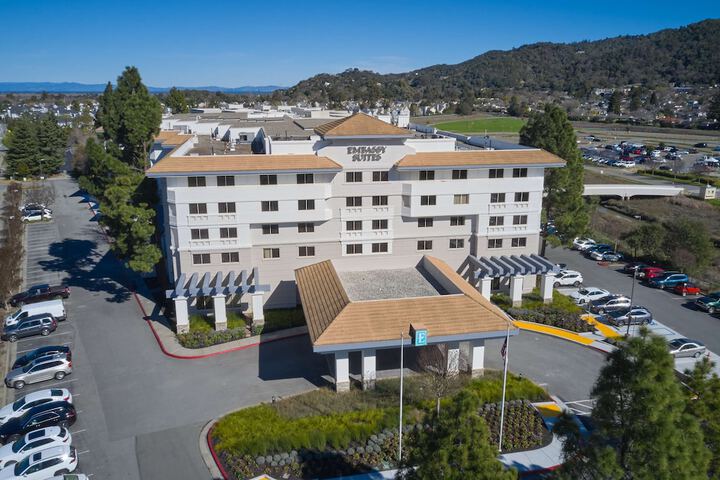 Embassy Suites by Hilton San Rafael at Marin Center