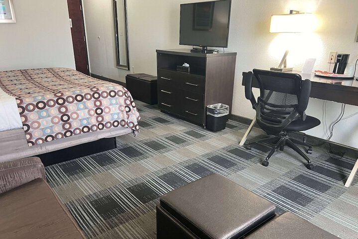 Room 28 of 30