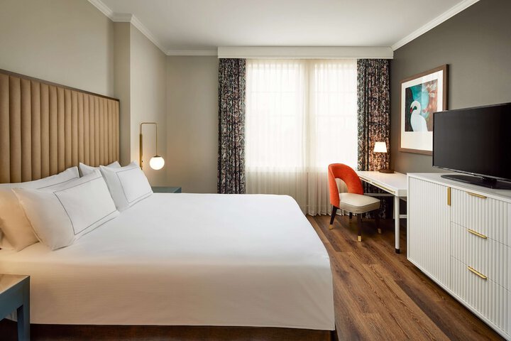Room 30 of 71