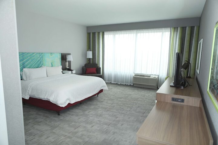 Room 17 of 36