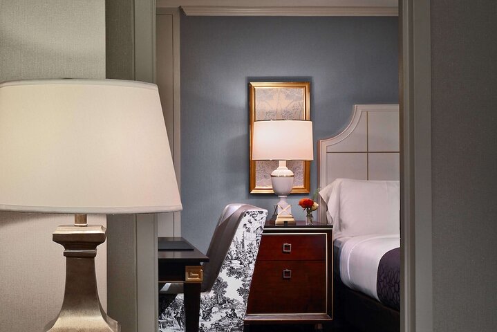 Room 42 of 79