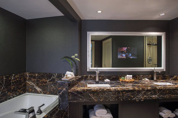 Renaissance Raleigh North Hills Hotel