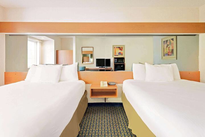 Room 21 of 26