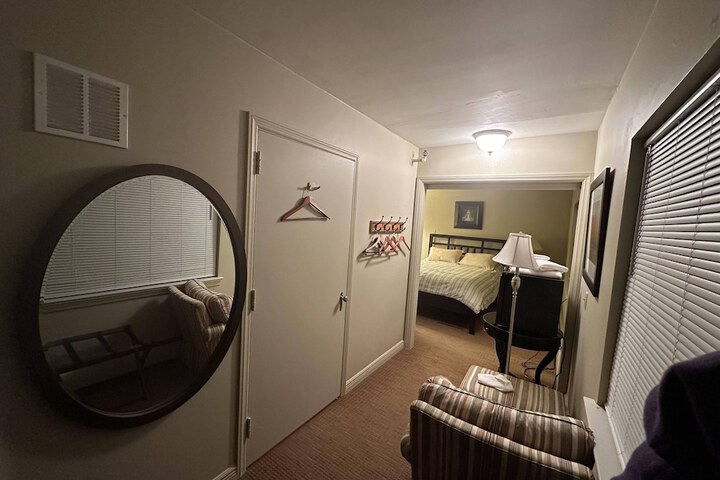Room 43 of 65