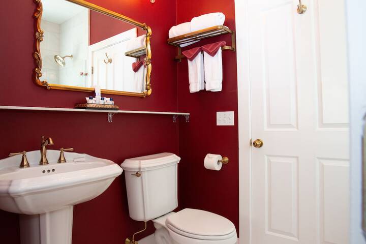 Room 70 of 169