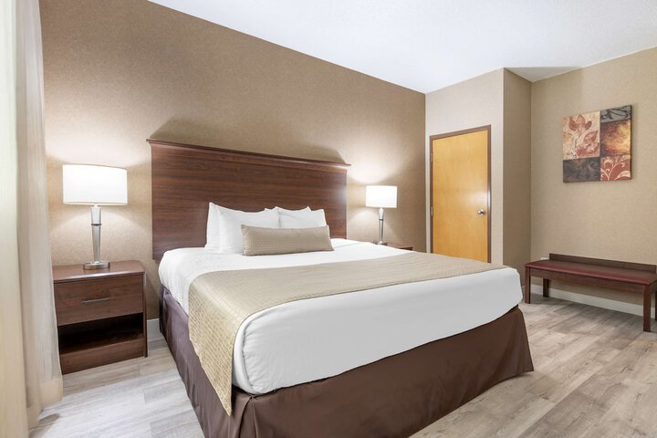 Room 34 of 42