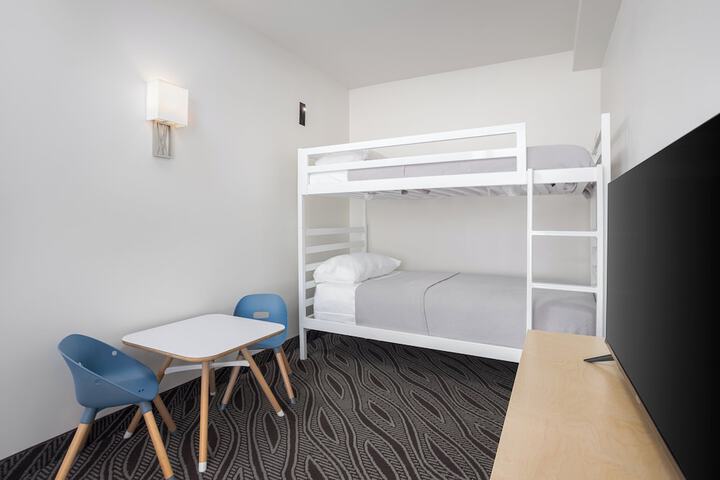 Room 68 of 100