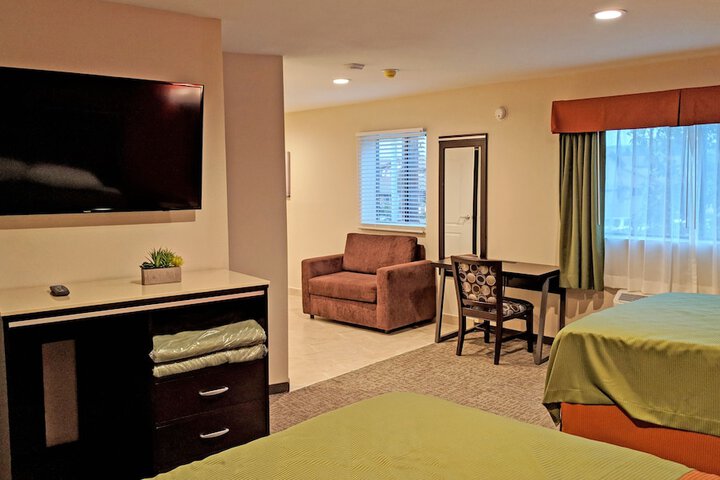 Room 26 of 32