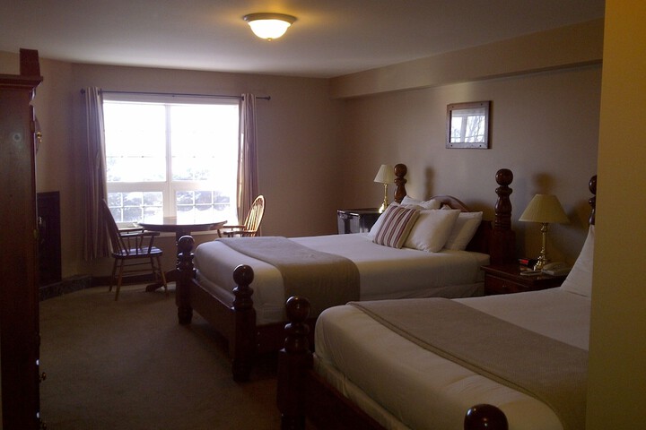 Room 60 of 82