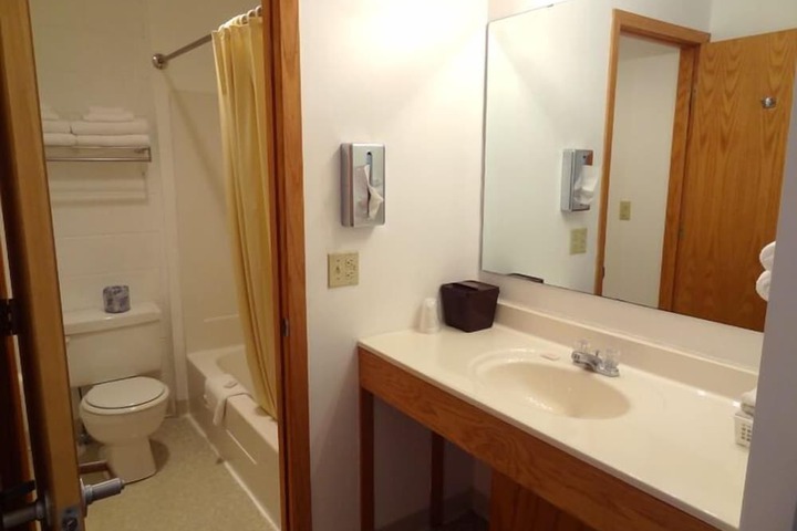 Room 14 of 23