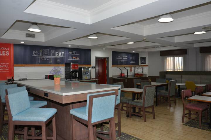 Hampton Inn Greensboro-East