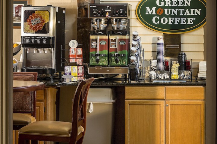 Breakfast/Coffee Service 51 of 63