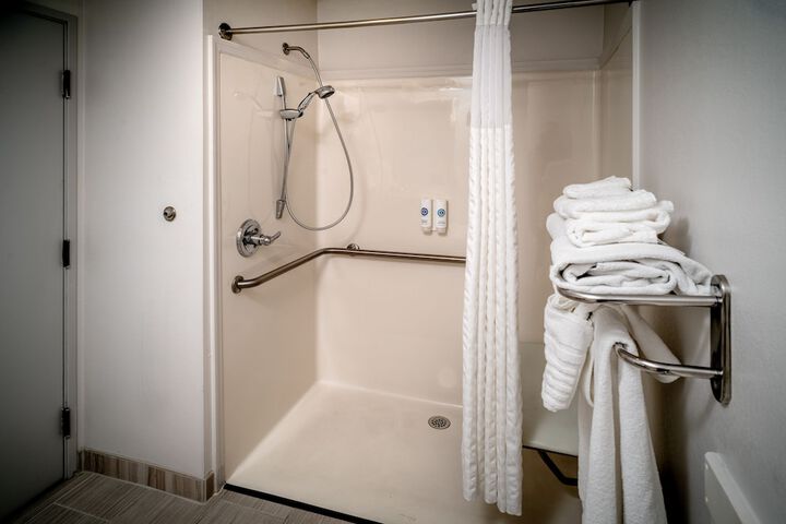Room 17 of 29