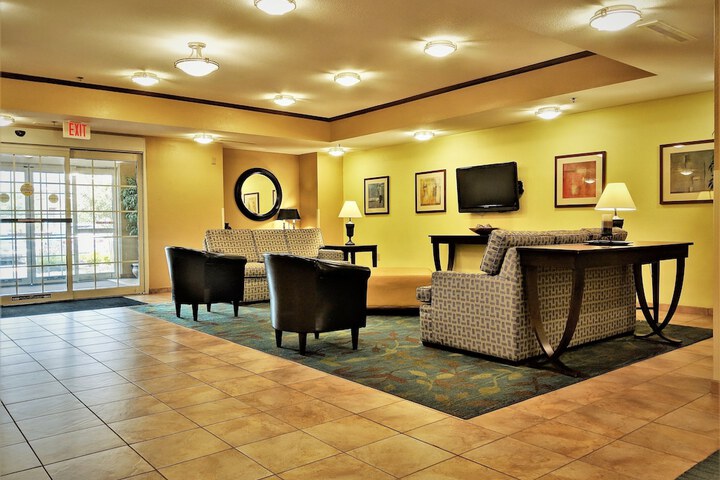Hotel 2 of 44
