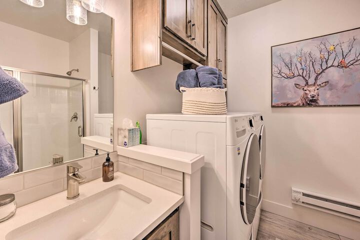 Charming Mccall Townhome: Hike Fish, & Ski!