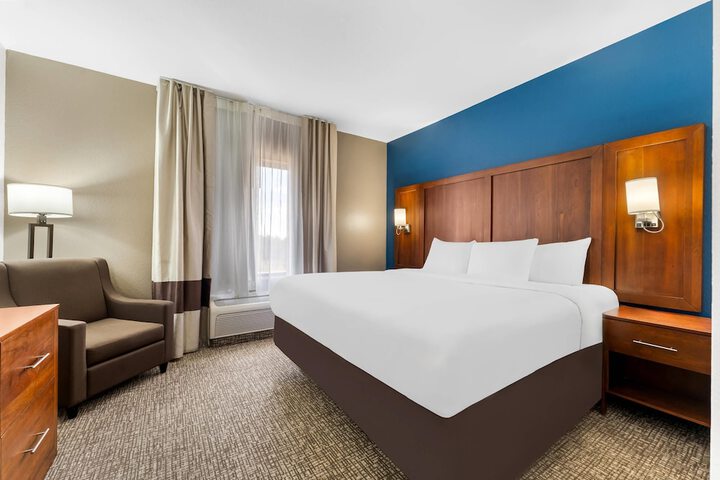 Comfort Inn & Suites Augusta West Near Fort Gordon
