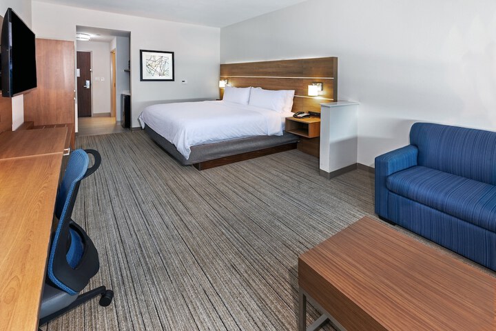 Holiday Inn Express & Suites Stafford NW - Sugar Land by IHG