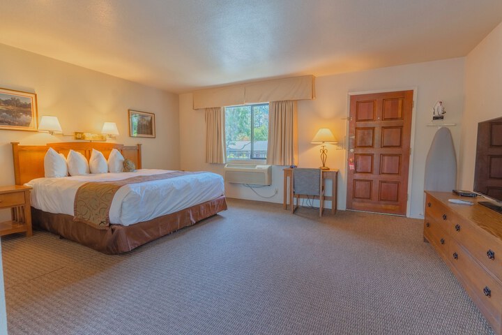 Room 26 of 47