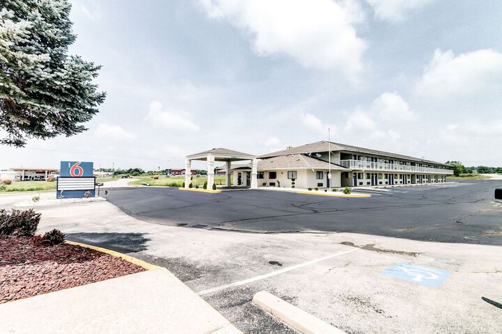 Motel 6 Berea KY