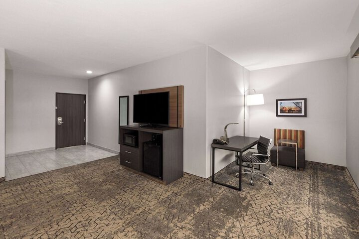 La Quinta Inn & Suites by Wyndham McAlester