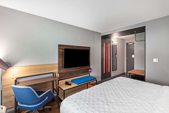 Room 19 of 25