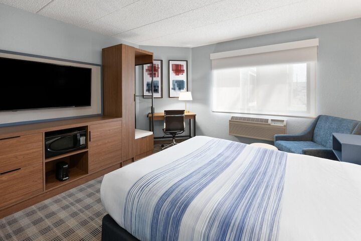 AmericInn by Wyndham Chippewa Falls