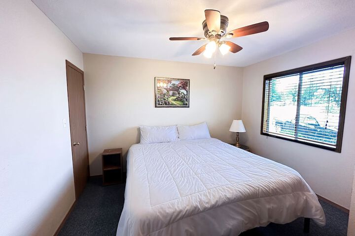 Room 151 of 299