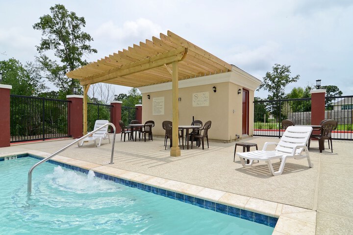 Pool 6 of 58
