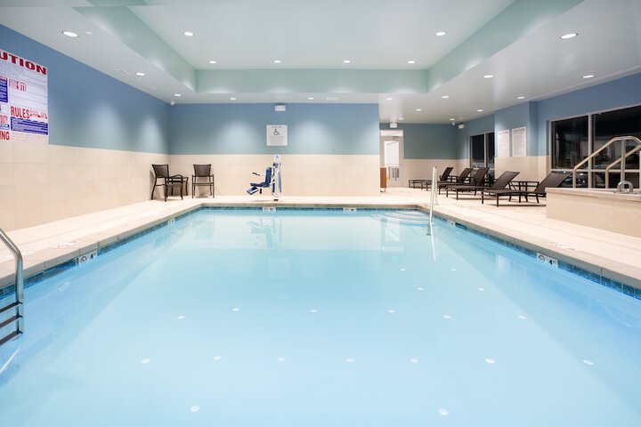 Holiday Inn Express & Suites Ely by IHG