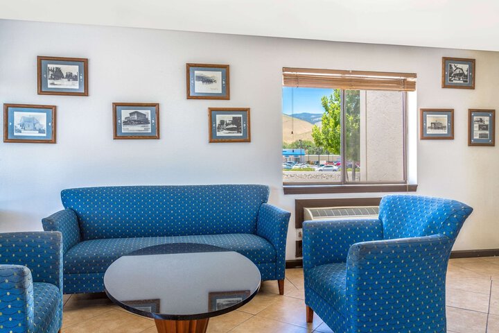 Super 8 by Wyndham Carson City / Lake Tahoe