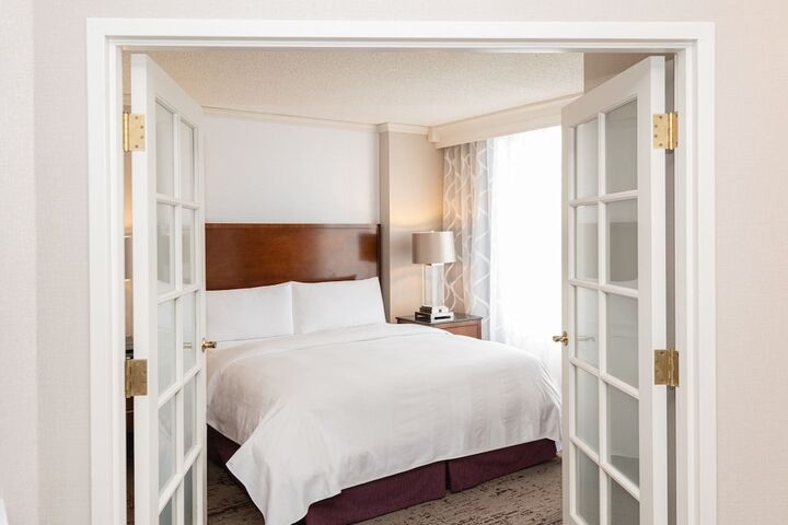 Room 42 of 94