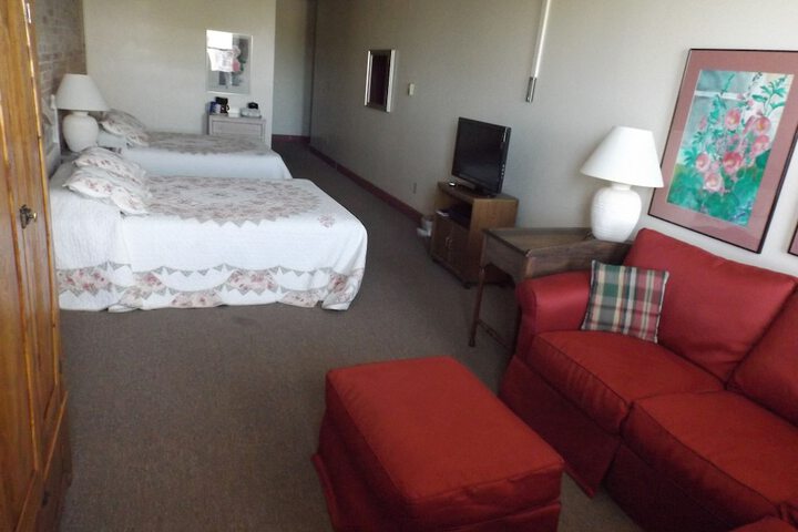 Room 14 of 23