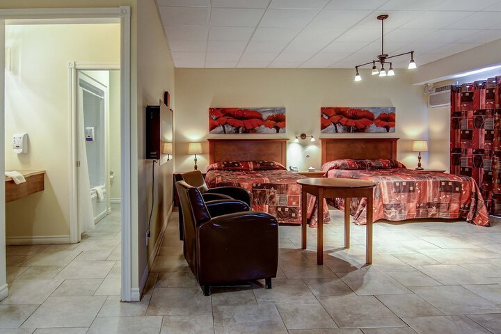 Room 18 of 33