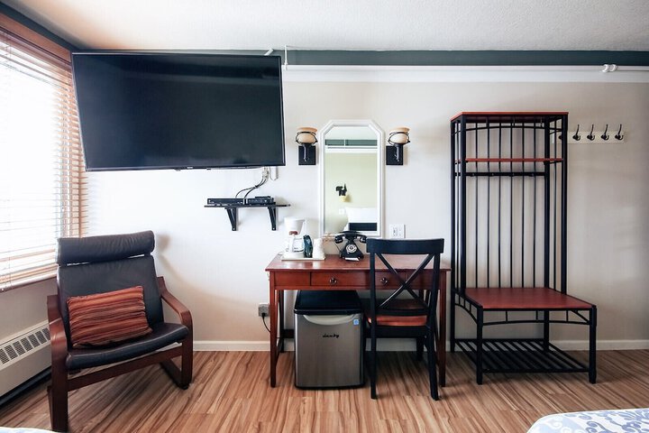 Room 18 of 52