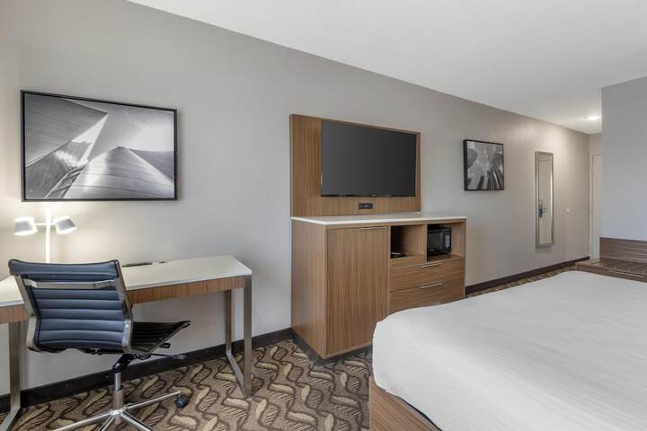Best Western Airport Plaza Hotel – LAX  Airport LA Stadium