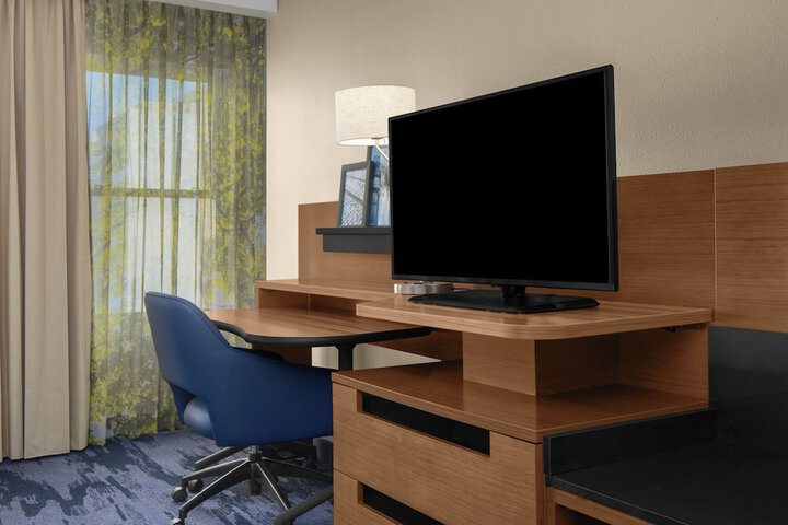 Room 14 of 40