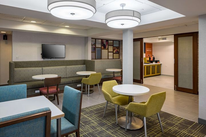 Hampton Inn Bentonville / Rogers