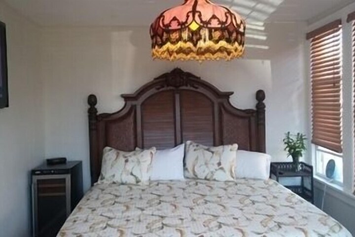Island Guest House B & B