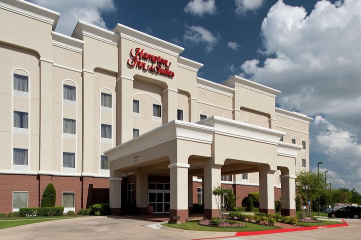 Hotel 2 of 52