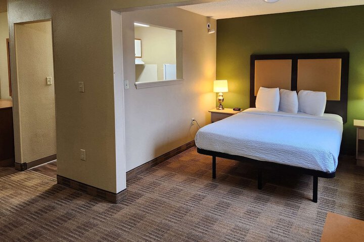 Room 16 of 20
