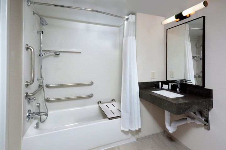 Room 15 of 29