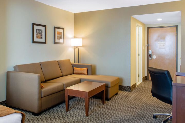 Room 12 of 39