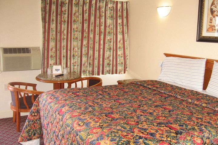 Room 14 of 52