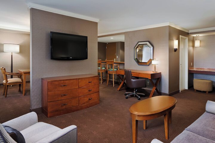 Room 40 of 73