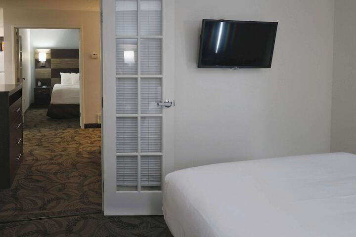 Room 84 of 109