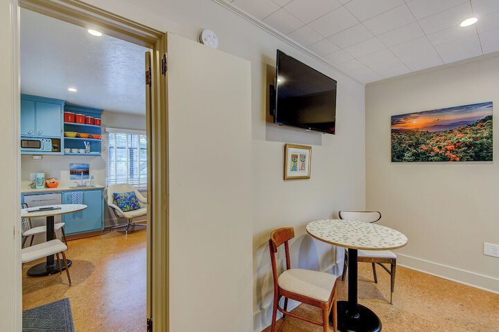 Room 41 of 102