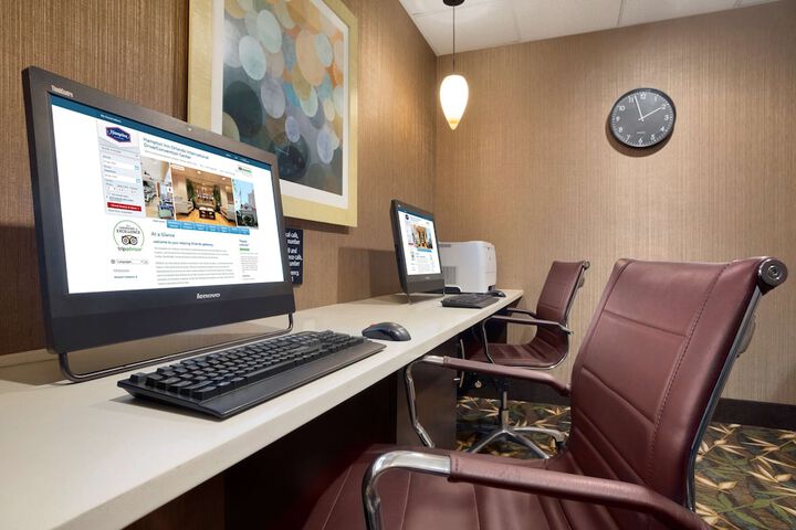 Business Center 34 of 34